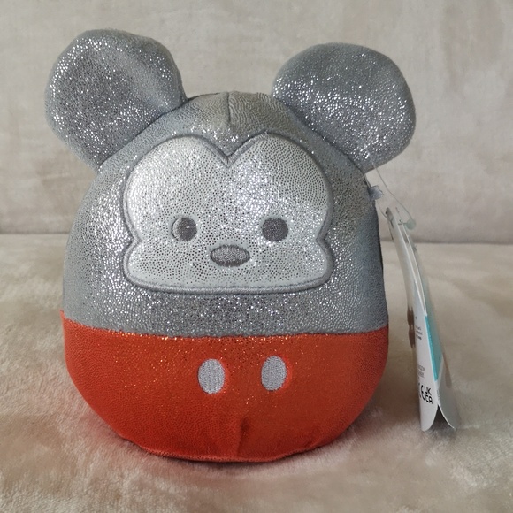 Squishmallow 5 inches Mickey Mouse Disney 100th anniversary, red and siver - Picture 1 of 7